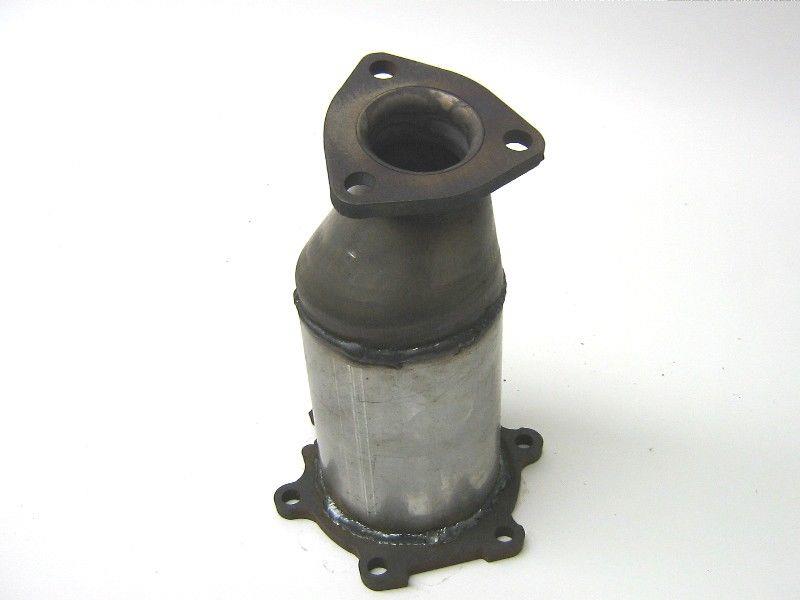 Convertidor precatalizador para Nissan Pathfinder 1996-2000 lado del conductor