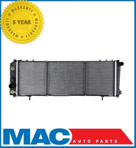 1984-1990 Jeep Cherokee Camanche Wagoneer NUEVO RADIADOR OSC 78 