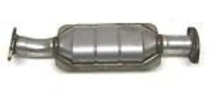 2000-01 MPV 2.5L Exc California 18020 REAR UNDERBODY Catalytic Converter