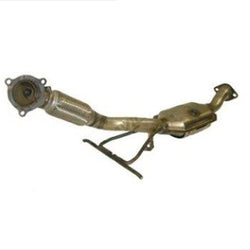 Front Wheel Drive 2004-2005 Volvo V70 2.5L Turbo Flex Pipe Catalytic Converter