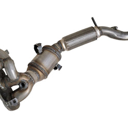 Convertidor catalítico con tubo flexible para Toyota Yaris 2017-2020 1.5L Scion iA 2016