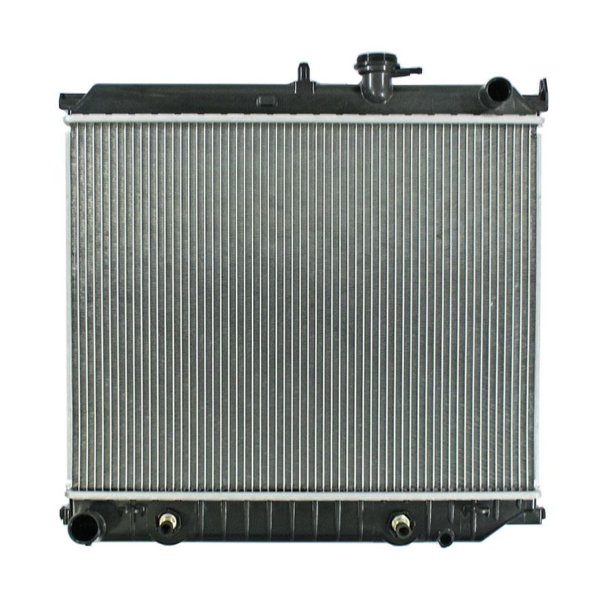 Engine Radiator For GMC Canyon 2.8L 2004-2006 2.9L 2007-2012 3.5L 2004-2006