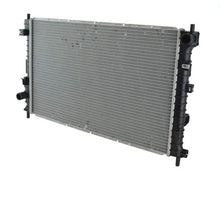Nuevo radiador de ajuste directo 100% probado contra fugas para 02-04 VUE 2.2L 02-03 VUE 3.0L