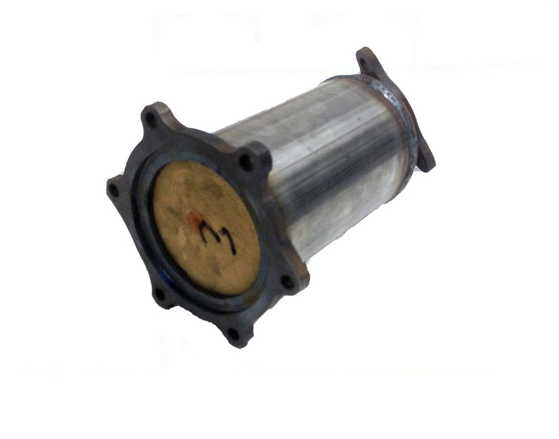 Se adapta al convertidor catalítico delantero Nissan Altima 97 - 01 REF# 13021 HECHO EN EE. UU. NUEVO 